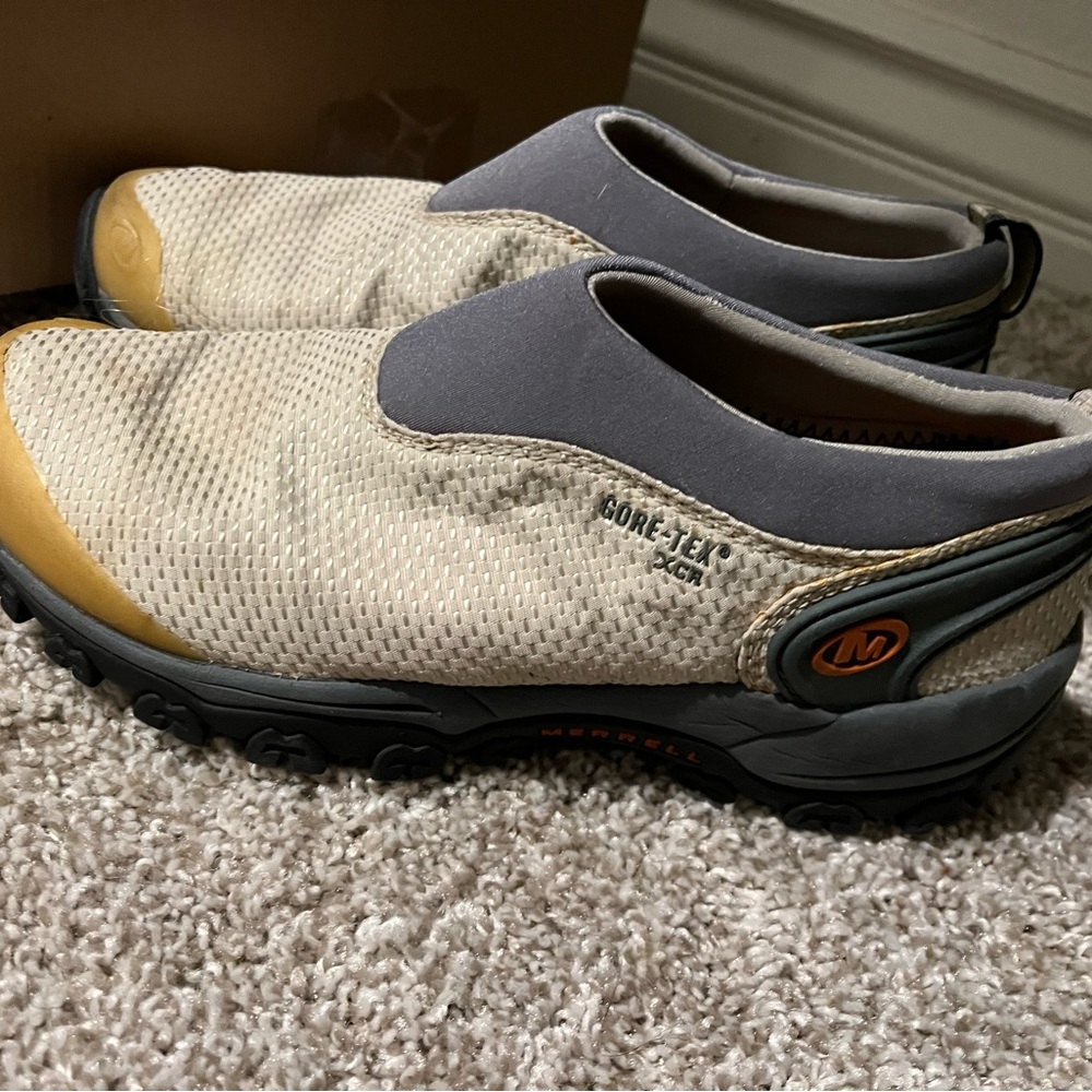 MERRELL Gore-Tex Hiking Boot